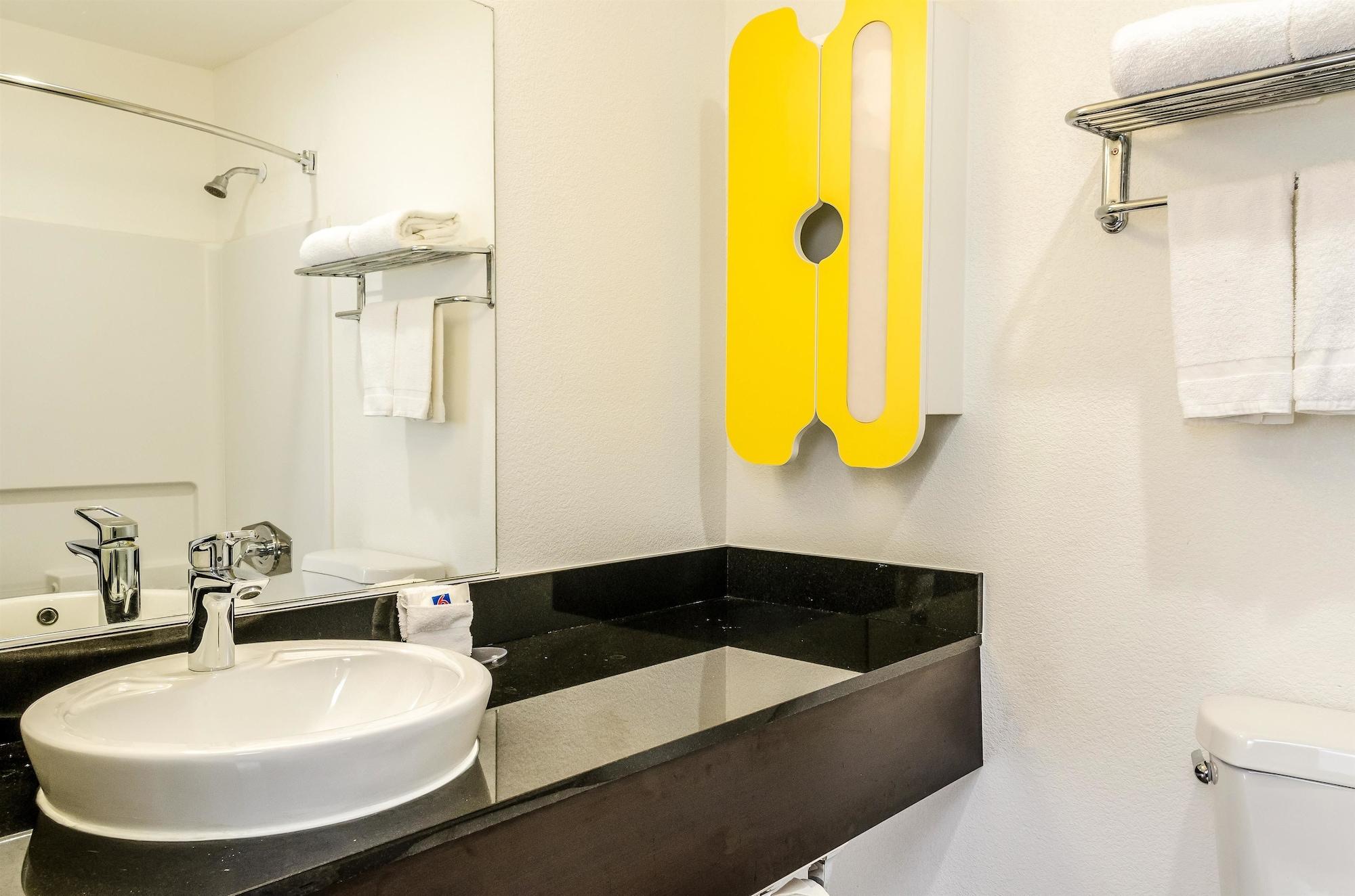 Quality Inn Мърсед Екстериор снимка