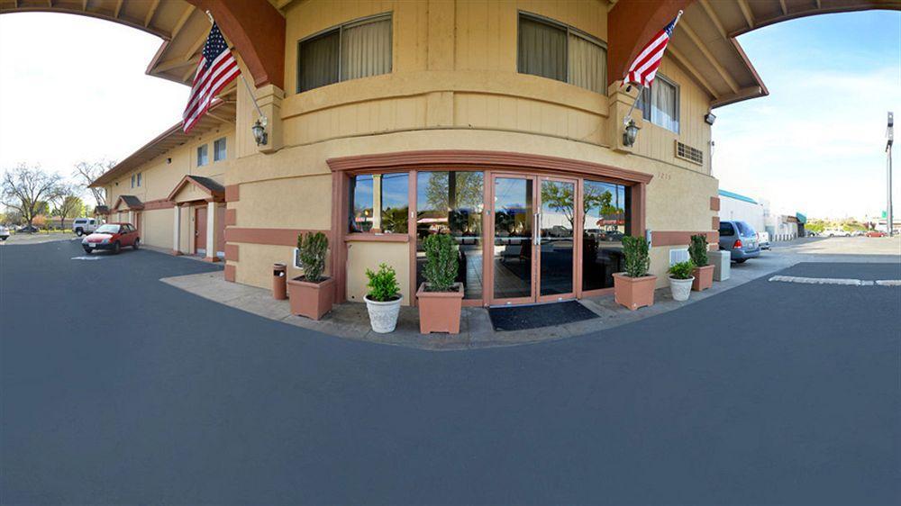 Quality Inn Мърсед Екстериор снимка